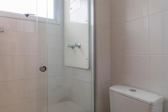 Banheiro de apartamento à venda com 3 quartos, 90m² em Santa Cruz, Belo Horizonte
