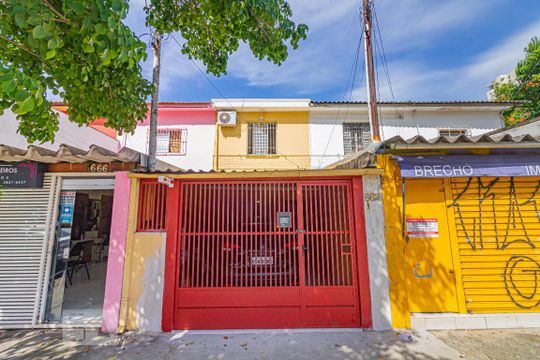 Fachada de casa à venda com 2 quartos, 118m² em Vila Leopoldina, São Paulo