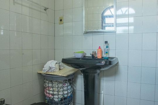 Banheiro da Suíte de casa à venda com 3 quartos, 120m² em Vila Barbosa, São Paulo