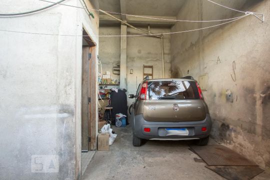 Garagem de casa à venda com 3 quartos, 120m² em Vila Barbosa, São Paulo
