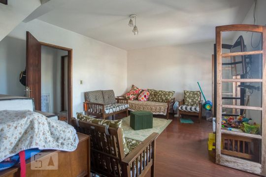 Sala de casa à venda com 3 quartos, 120m² em Vila Barbosa, São Paulo