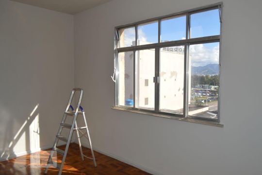 Quarto 2 de apartamento à venda com 2 quartos, 100m² em Centro, Niterói
