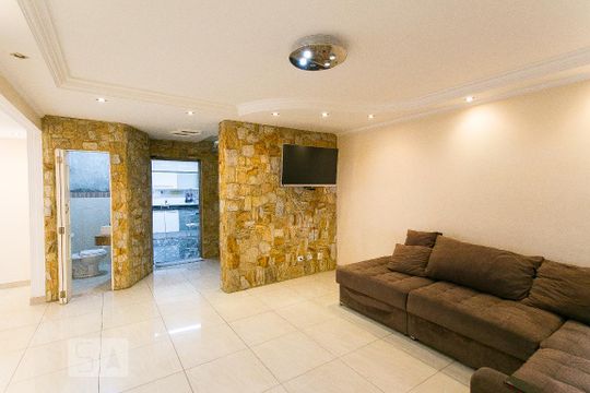 Casa para alugar com 3 quartos, 210m² em Quarta Parada, São Paulo
