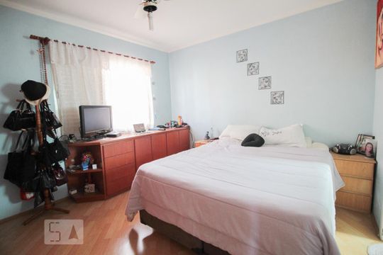 Quarto 1 de casa de condomínio para alugar com 3 quartos, 195m² em Vila Mariza Mazzei, São Paulo