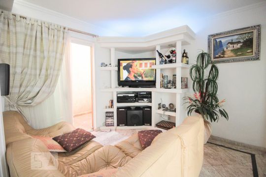 Sala de casa de condomínio para alugar com 3 quartos, 195m² em Vila Mariza Mazzei, São Paulo