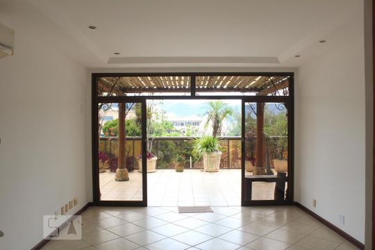 Apartamento à venda com 3 quartos, 180m² em Recreio dos Bandeirantes, Rio de Janeiro