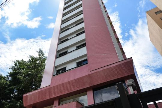 Fachada de apartamento à venda com 2 quartos, 73m² em Cerqueira César, São Paulo