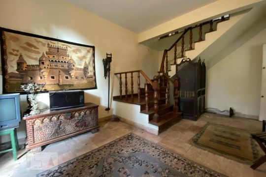 Hall de Entrada de casa para alugar com 6 quartos, 550m² em Jardim Leonor, São Paulo