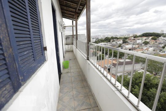 Sacada da suíte 1 de casa à venda com 6 quartos, 412m² em Parque Peruche, São Paulo