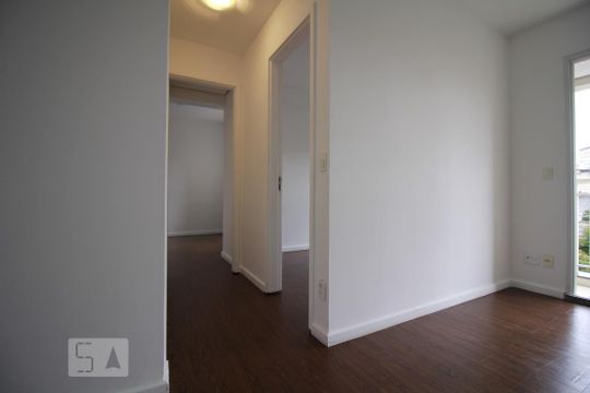 Corredor de apartamento para alugar com 2 quartos, 45m² em Liberdade, São Paulo