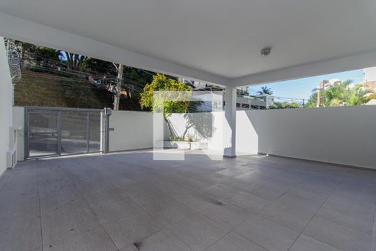 Garagem de casa à venda com 4 quartos, 477m² em Vila Mariana, São Paulo