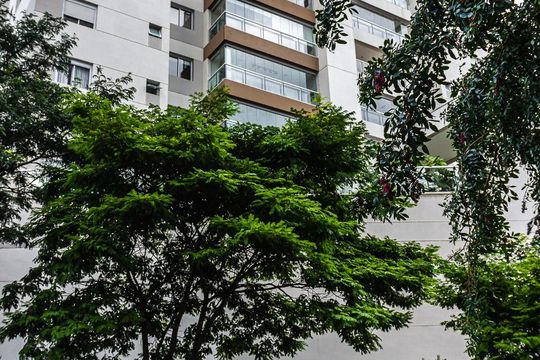 Fachada de apartamento à venda com 3 quartos, 116m² em Jardim das Acácias, São Paulo