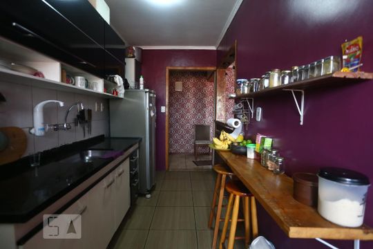 Cozinha de apartamento à venda com 2 quartos, 70m² em Jardim Roberto, Osasco