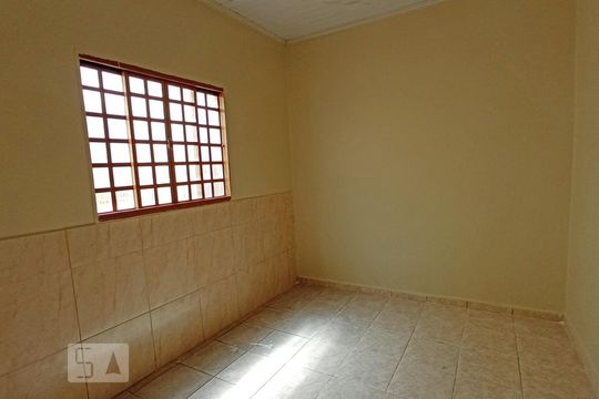 Quarto de kitnet/studio à venda com 1 quarto, 40m² em Samambaia Norte (samambaia), Brasília