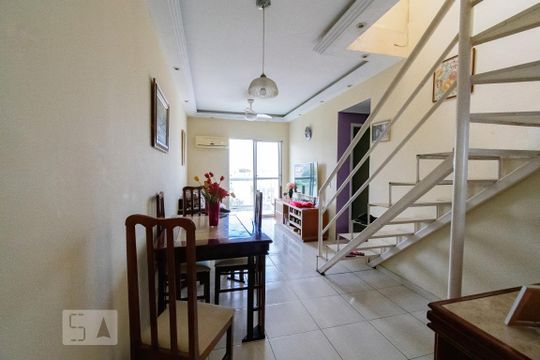 Sala de apartamento à venda com 2 quartos, 120m² em Taquara, Rio de Janeiro