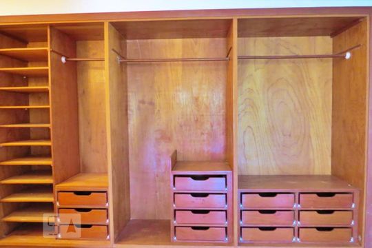 Closet da suíte 1 de casa à venda com 4 quartos, 438m² em Barro Branco , São Paulo