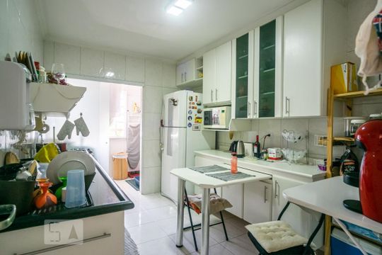 Cozinha de apartamento à venda com 2 quartos, 70m² em Nova Gerty, São Caetano do Sul
