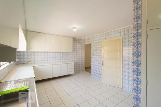 Cozinha de casa à venda com 5 quartos, 240m² em Vila Monumento, São Paulo