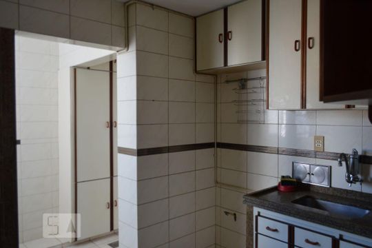 Cozinha de apartamento à venda com 2 quartos, 58m² em Fonseca, Niterói
