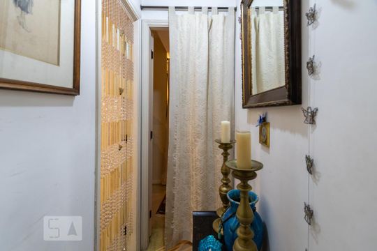 Corredor de apartamento à venda com 3 quartos, 100m² em Vila Progredior, São Paulo