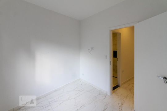 Quarto de apartamento para alugar com 2 quartos, 40m² em Cidade Mãe do Céu, São Paulo