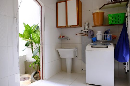 Área de serviço de casa à venda com 3 quartos, 500m² em Freguesia de Jacarepaguá, Rio de Janeiro