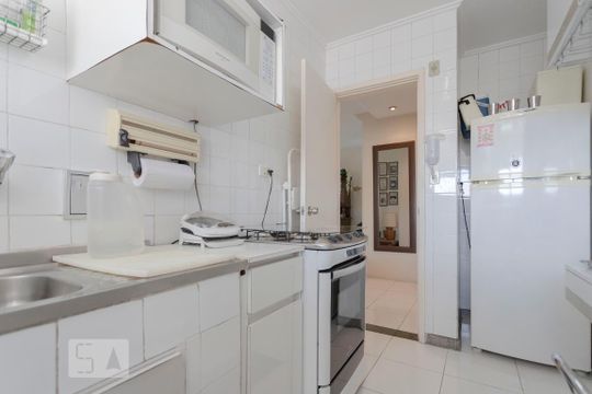 Cozinha de apartamento à venda com 1 quarto, 55m² em Bela Vista, São Paulo