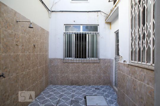 Quintal de casa à venda com 2 quartos, 70m² em Tijuca, Rio de Janeiro