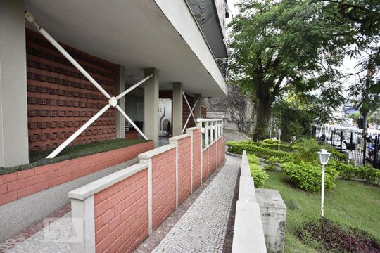 Fachada de apartamento para alugar com 1 quarto, 60m² em Tanque, Rio de Janeiro