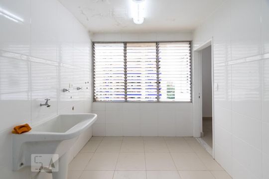 Área de serviço de apartamento à venda com 2 quartos, 102m² em Vila Suzana, São Paulo