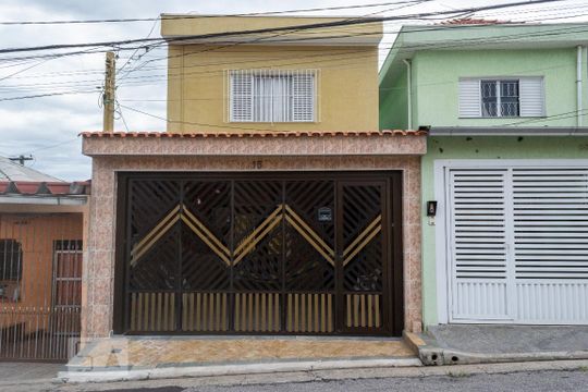 Fachada de casa à venda com 3 quartos, 210m² em Vila Jupiter Nova, São Bernardo do Campo