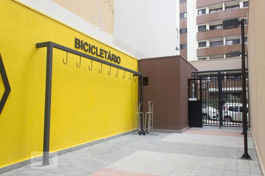 Entrada de kitnet/studio para alugar com 1 quarto, 24m² em Consolação, São Paulo
