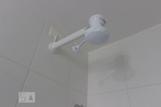 Chuveiro de kitnet/studio para alugar com 1 quarto, 24m² em Consolação, São Paulo