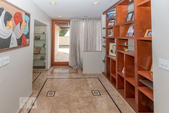 Hall de Entrada de casa à venda com 3 quartos, 769m² em Jardim Prudência, São Paulo