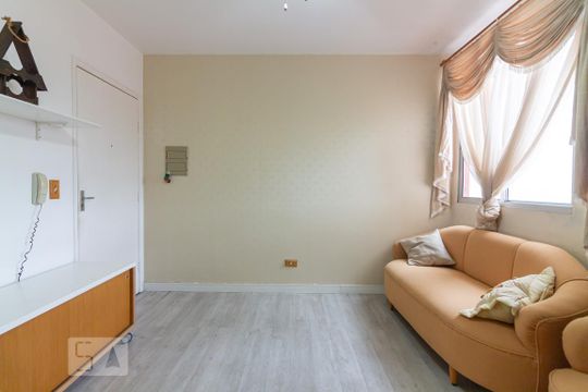 Sala de apartamento à venda com 2 quartos, 51m² em Jardim Roberto, Osasco