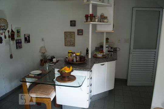 Cozinha de apartamento à venda com 3 quartos, 125m² em Jardim Ampliação, São Paulo