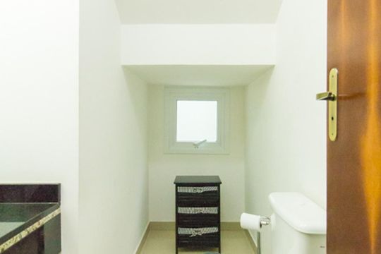 Lavabo de casa à venda com 3 quartos, 160m² em Vila Carbone, São Paulo