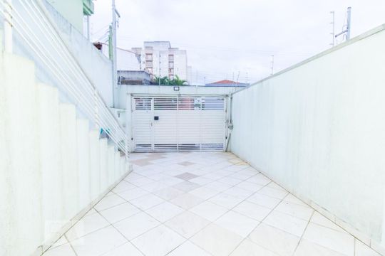 Garagem de casa à venda com 3 quartos, 160m² em Vila Carbone, São Paulo