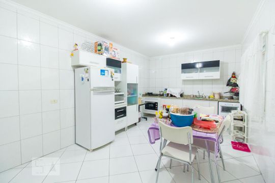 Cozinha de casa à venda com 3 quartos, 160m² em Vila Carbone, São Paulo