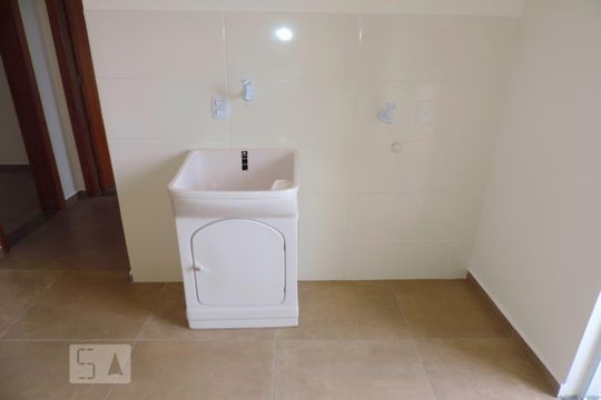 Area de Serviço de apartamento para alugar com 2 quartos, 62m² em Campeche, Florianópolis