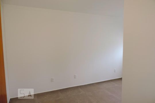 Quarto 2 de apartamento para alugar com 2 quartos, 62m² em Campeche, Florianópolis