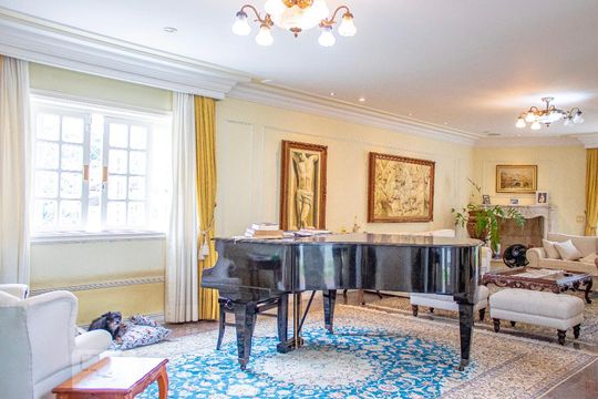 Sala de casa à venda com 4 quartos, 500m² em Caxingui, São Paulo