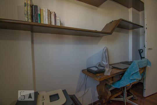 Apartamento para alugar com 3 quartos, 70m² em Jardim Apipema, Salvador