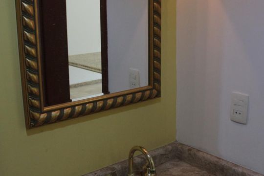 Lavabo de casa para alugar com 3 quartos, 200m² em Jardim da Fonte, Jundiaí