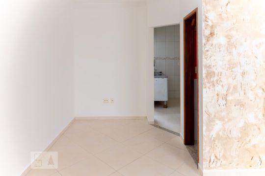 Sala de casa de condomínio à venda com 2 quartos, 72m² em Vila Sílvia, São Paulo