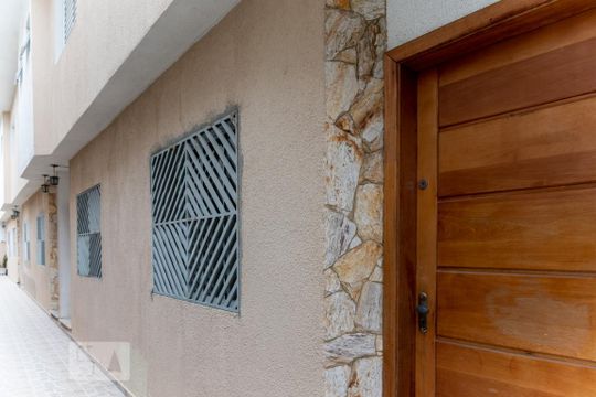 Fachada de casa de condomínio à venda com 2 quartos, 72m² em Vila Sílvia, São Paulo