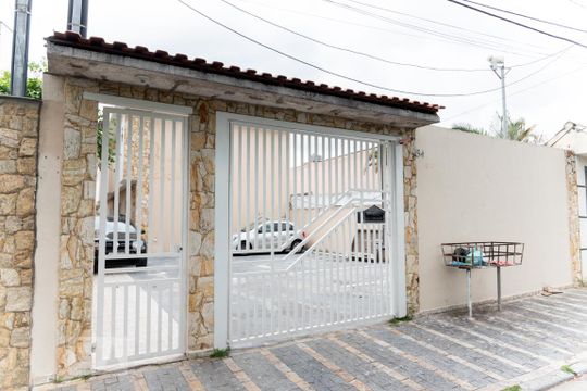 Fachada de casa de condomínio à venda com 2 quartos, 72m² em Vila Sílvia, São Paulo