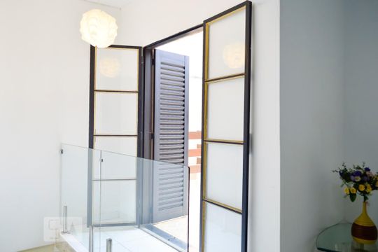 Sala 2 Varanda de casa à venda com 2 quartos, 180m² em Fazenda da Juta, São Paulo