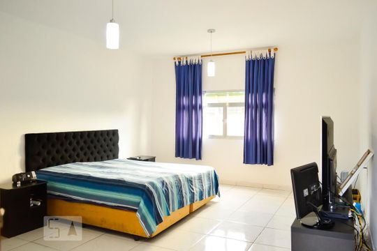 Quarto 1 Janela de casa à venda com 2 quartos, 180m² em Fazenda da Juta, São Paulo