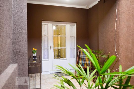 Vista Porta Entrada de casa à venda com 2 quartos, 180m² em Fazenda da Juta, São Paulo